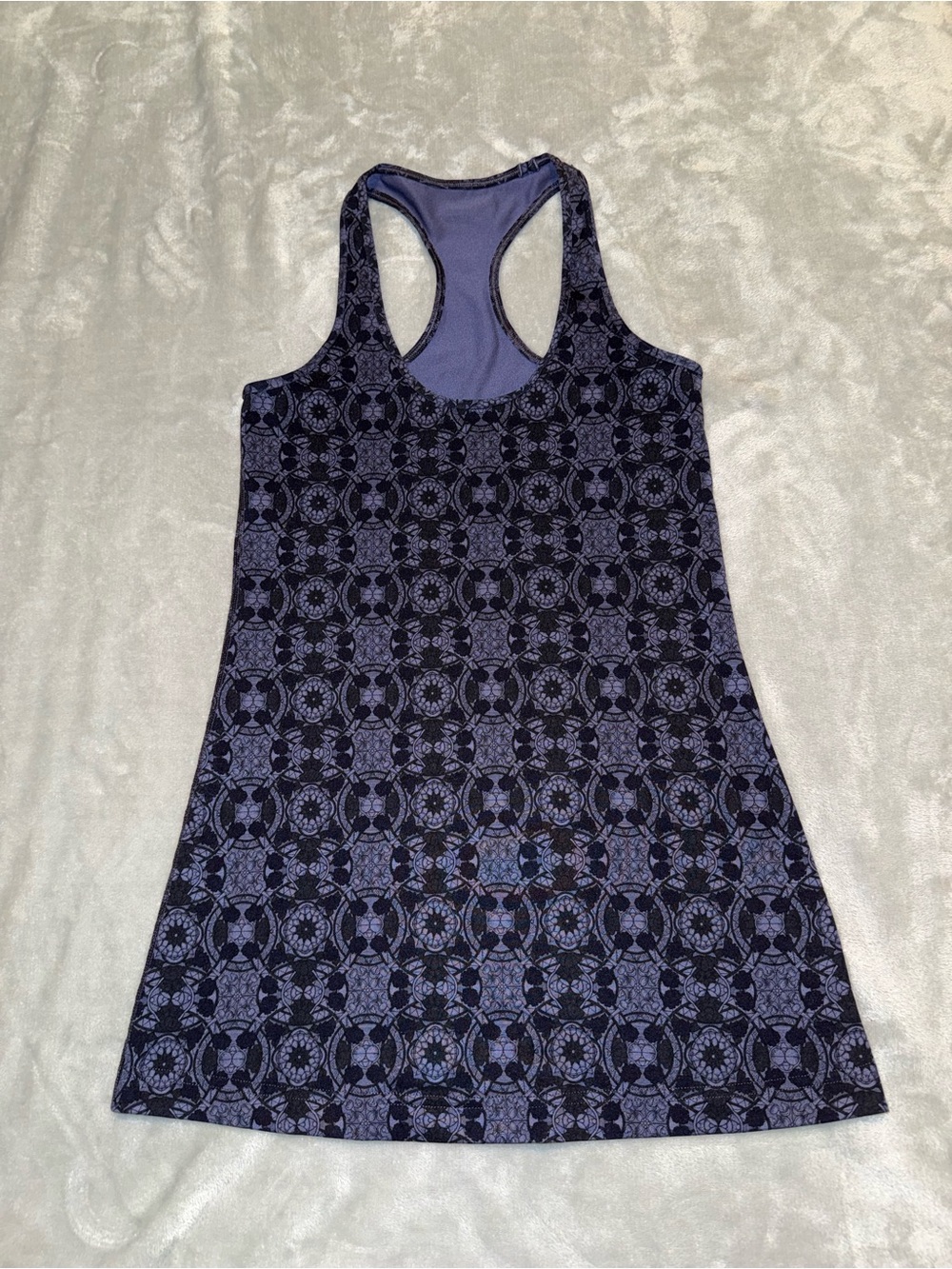 Lululemon Size 6 Cool Racerback Tank